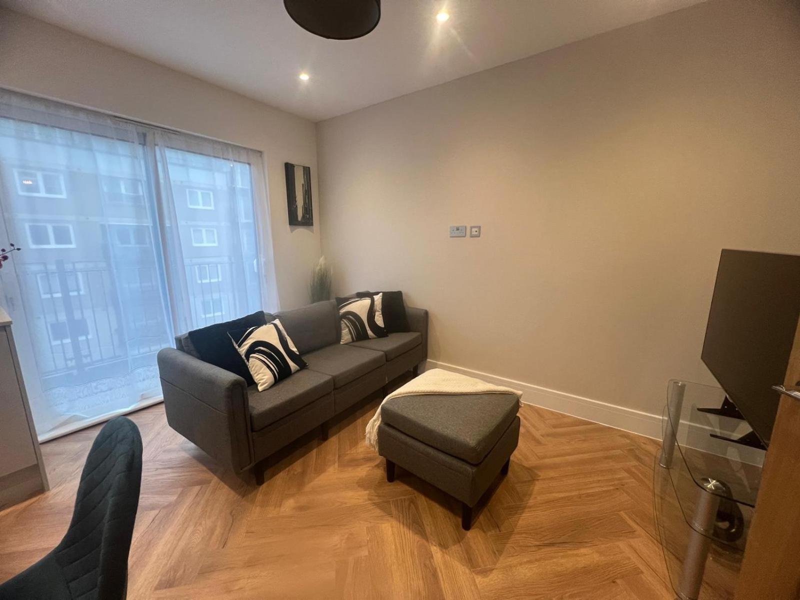 New 2 Bedroom Apartment Rickmansworth Town Centre Exteriör bild